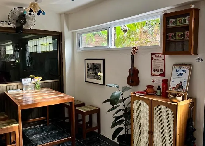 Baan Padseeew - Rooftop Riverview 2nd Floor Apartment *