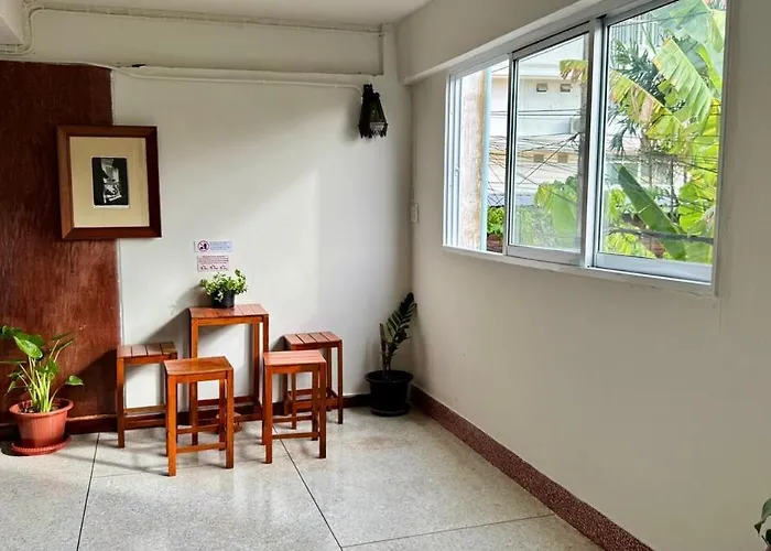 Baan Padseeew - Rooftop Riverview 2nd Floor Apartment Bangkok